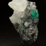 Beryl (variety emerald), Calcite, Pyrite
27x41x19mm, xl=7mm
(Autor: Fiebre Verde)