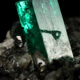 Beryl (variety emerald), Calcite
83x27x62mm, xl=9mm
(Autor: Fiebre Verde)