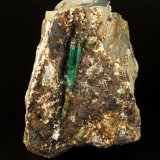 Beryl (variety emerald), Calcite
65x87x77mm, main xl=43mm
(Autor: Fiebre Verde)