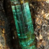 Beryl (variety emerald), Calcite
65x87x77mm, main xl=43mm
(Autor: Fiebre Verde)