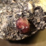 Almandine
Crystal size: 3mm
(Autor: Firmo Espinar)