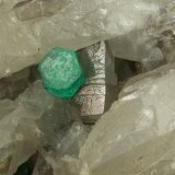 Beryl (variety emerald), Calcite, Dolomite
40x43x40mm, xl=9mm
(Autor: Fiebre Verde)