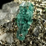 Beryl (variety emerald), Dolomite, Pyrite
68x66x35mm, xls up to 10mm
(Autor: Fiebre Verde)