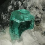 Beryl (variety emerald), Calcite
38x24x33mm
(Autor: Fiebre Verde)