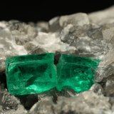 Beryl (variety emerald), Calcite
60x55x80mm, xl=6+8mm
(Autor: Fiebre Verde)