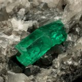 Beryl (variety emerald), Calcite
60x55x80mm, xl=6+8mm
(Autor: Fiebre Verde)