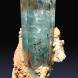 Beryl (variety aquamarine) with Schorl and Orthoclase
27 mm x 44 mm x 22 mm
(Autor: Firmo Espinar)