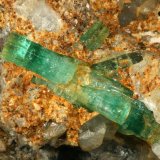 Beryl (variety emerald) with Calcite
Detail
(Autor: Fiebre Verde)