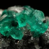 Beryl (variety emerald), Calcite
27x40x31mm, aggregate=15x13mm
(Autor: Fiebre Verde)