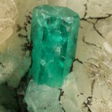 Beryl (variety emerald), Calcite, Quartz, Goethite
49x52x70mm, main xl=7x4mm
(Autor: Fiebre Verde)