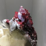 Realgar on Calcite
4 cm crystal
(Autor: Jean Suffert)