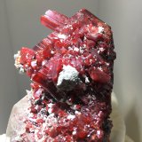 Realgar on Calcite
4 cm crystal
(Autor: Jean Suffert)