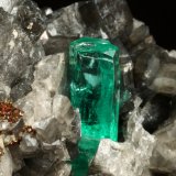 Beryl (variety emerald), Calcite, Pyrite
67x47x55mm, xl=19mm
(Autor: Fiebre Verde)