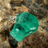 Beryl (variety emerald), Calcite, Dolomite, Pyrite
33x37x40mm, xl=8mm
(Autor: Fiebre Verde)