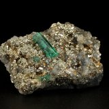 Beryl (variety emerald), Dolomite, Pyrite
35x27x12mm, main xl=11mm
(Autor: Fiebre Verde)