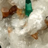 Beryl (variety emerald), Calcite, Parisite
8x8x8cm, H35mm, xl=8mm
(Autor: Fiebre Verde)
