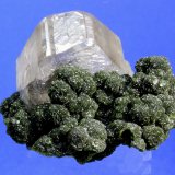 Cerussite, Mottramite
4.5 x 3.5 x 3.5 cm
(Autor: Don Lum)