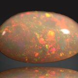 Opal
16 mm x 10 mm x 6 mm
(Autor: Firmo Espinar)