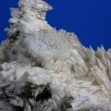 Strontianite, Calcite, Fluorite
10.5 x 10 cm
(Autor: Don Lum)