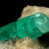 Beryl (variety emerald), Calcite, Pyrite
56x63x43mm, xl=30x7mm
(Autor: Fiebre Verde)