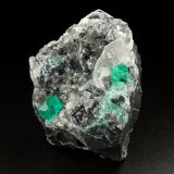 Beryl (variety emerald), Calcite, Dolomite
56x44x51mm, xls=7mm &amp; 4mm
(Autor: Fiebre Verde)
