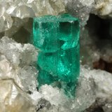 Beryl (variety emerald), Calcite, Dolomite, Pyrite
67x53x27mm, xl=11mm
(Autor: Fiebre Verde)