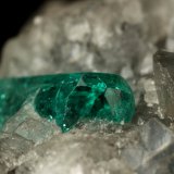 Beryl (Var. Emerald), Calcite, Dolomite, Pyrite
78x40x34mm, xls=12 &amp; 11mm
(Autor: Fiebre Verde)