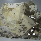 Orthoclase, Quartz
10 x 8 cm.
(Autor: prcantos)