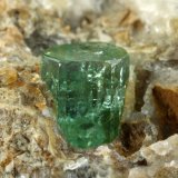 Beryl (variety emerald), Calcite
46x25x30mm, xl=7x7mm
(Autor: Fiebre Verde)