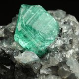 Beryl (variety emerald), Calcite, Dolomite
39x24x18mm, xl=9mm
(Autor: Fiebre Verde)