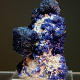 Fluorite on Quartz
9.0 x 5.6 cm
(Autor: Don Lum)