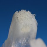 Quartz
8.7 x 5.4 x 7.7 cm
(Autor: Don Lum)