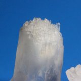 Quartz
8.7 x 5.4 x 7.7 cm
(Autor: Don Lum)