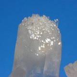 Quartz
8.7 x 5.4 x 7.7 cm
(Autor: Don Lum)
