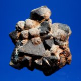 Baddeleyite, Perovskite, Anatase, Magnetite
5.5 x 5.0 cm
(Autor: Don Lum)