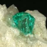 Beryl (variety emerald), Calcite
37x34x38mm
(Autor: Fiebre Verde)