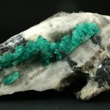 Beryl (variety emerald), Calcite
16x8x7cm
(Autor: Fiebre Verde)