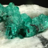 Beryl (variety emerald), Calcite
Detail - FOV=5cm
(Autor: Fiebre Verde)