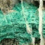 Beryl (variety emerald), Calcite
Detail - FOV=7cm
(Autor: Fiebre Verde)