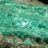 Beryl (variety emerald), Calcite
Detail - FOV=3cm
(Autor: Fiebre Verde)
