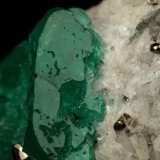 Beryl (variety emerald), Calcite, Pyrite
29x18x39mm, xl=24mm
(Autor: Fiebre Verde)