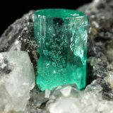 Beryl (variety emerald), Calcite
59x20x60mm, xl=7x5mm
(Autor: Fiebre Verde)