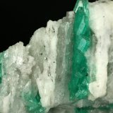 Beryl (variety emerald), Calcite
Detail - FOV=7cm
(Autor: Fiebre Verde)