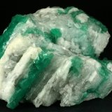 Beryl (variety emerald), Calcite
105x80x60mm
(Autor: Fiebre Verde)