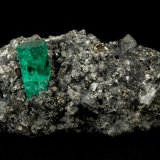 Beryl (variety emerald), Calcite, Pyrite
59x34x28mm, xl=15mm
(Autor: Fiebre Verde)