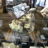 Galena, chalcopyrite, calcite, dolomite
~ 20 cm
(Autor: Tobi)