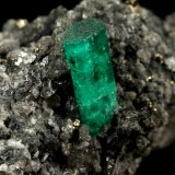 Beryl (variety emerald), Calcite, Pyrite
59x34x28mm, xl=15mm
(Autor: Fiebre Verde)