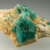Beryl (variety emerald), Pyrite
50x24x36mm, aggregate=18x14mm
(Autor: Fiebre Verde)