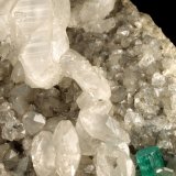 Beryl (variety emerald), Calcite, Pyrite
140x75x80mm, xls=16 &amp; 10mm
(Autor: Fiebre Verde)