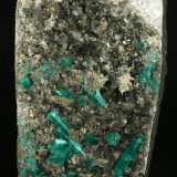 Beryl (variety emerald), Calcite, Pyrite, Albite
125x70x40cm
(Autor: Fiebre Verde)